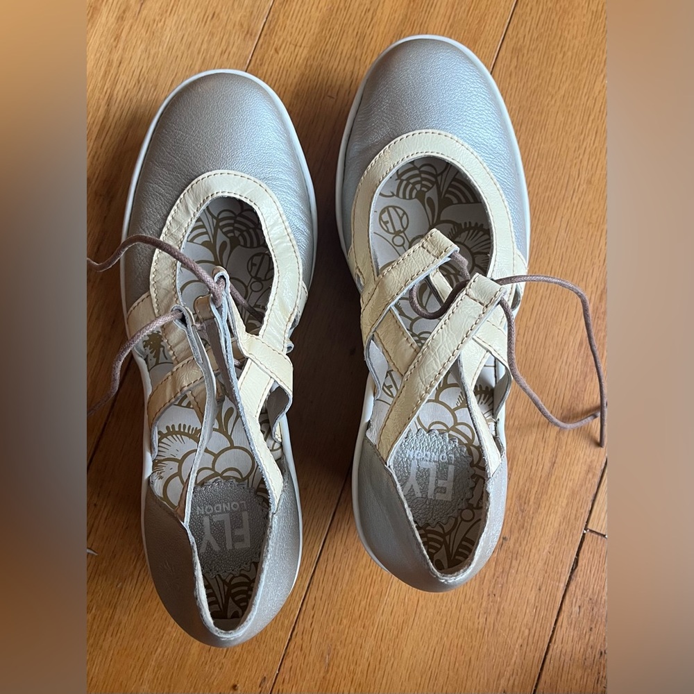 Fly London shoes sz 39